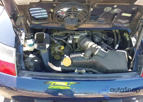 1999 Porsche 911 Carrera/Carrera 4 z USA, uszkodzony, nr VIN WP0CA299XXS651951